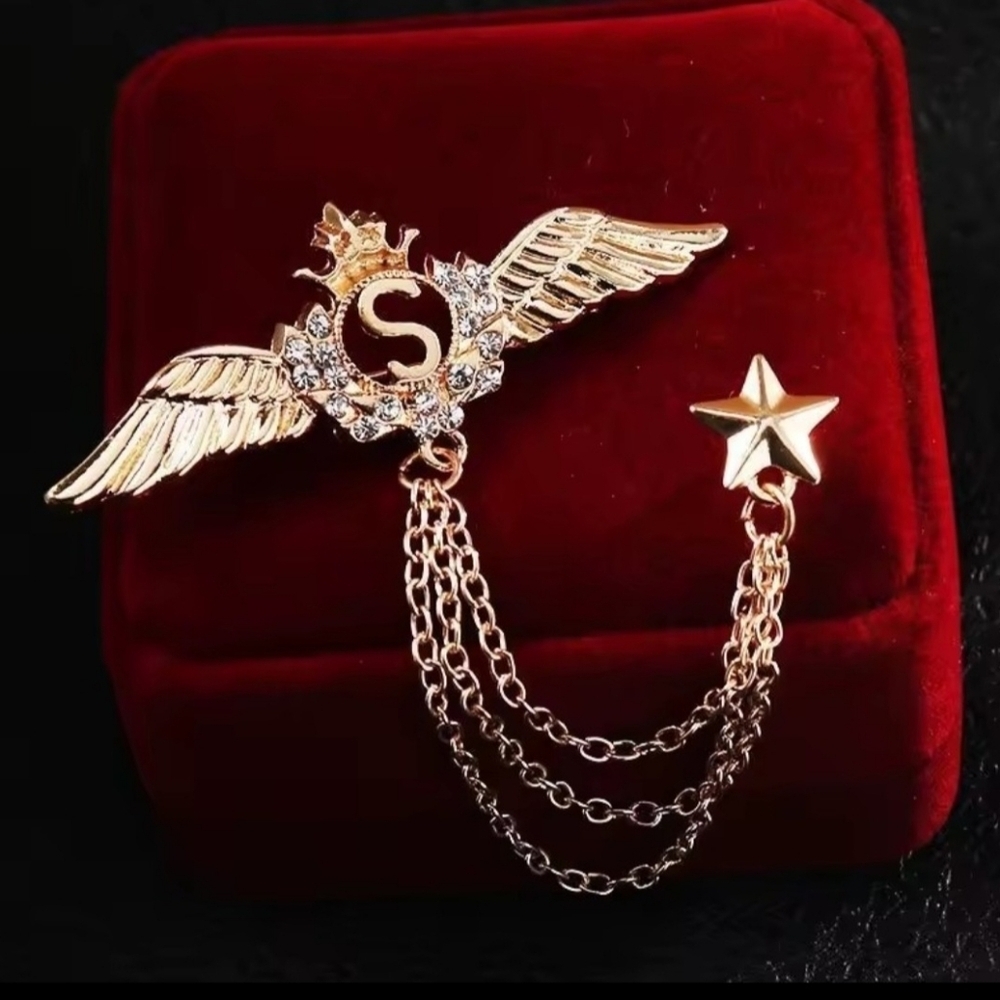 Brand New Gold Tone S Wing Rhinestone Brooch Pin